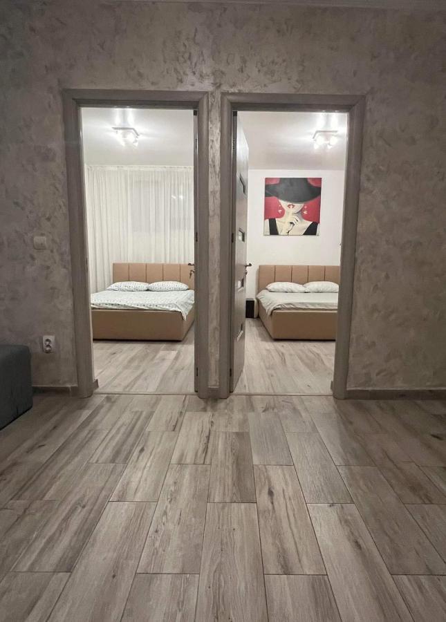 Modern & Elegant Apartament Craiova Luaran gambar